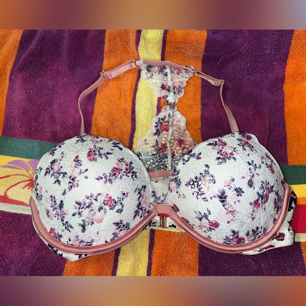 Victoria’s Secret bra